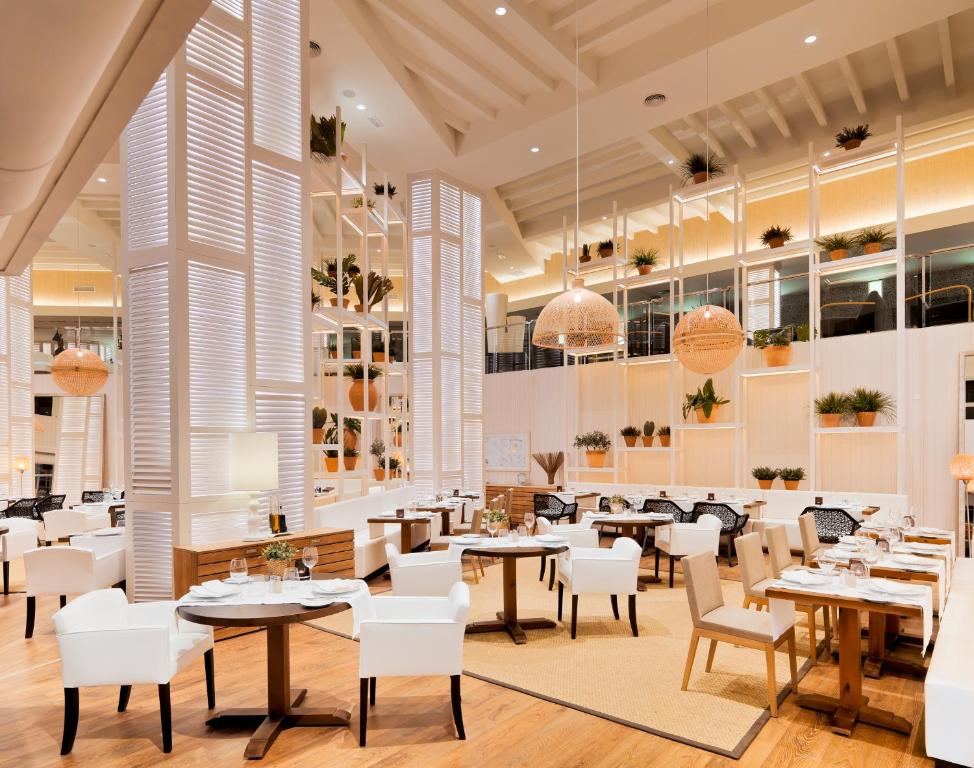 H10 Conquistador Resort bij een van de restaurants van het resort waar je heerlijk vers eten krijgt